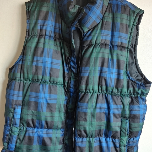 Vest - Picture 4 of 4